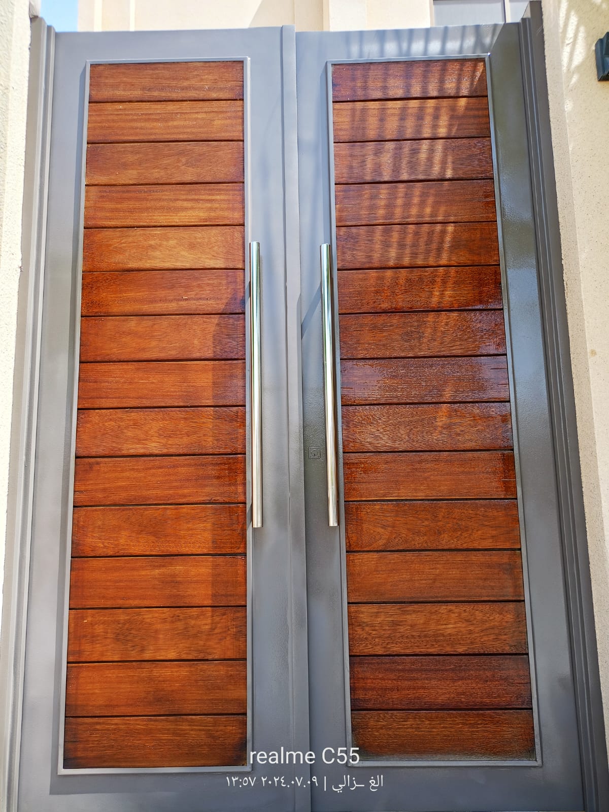 أبواب حديدية للمرافق العامة والخاصة