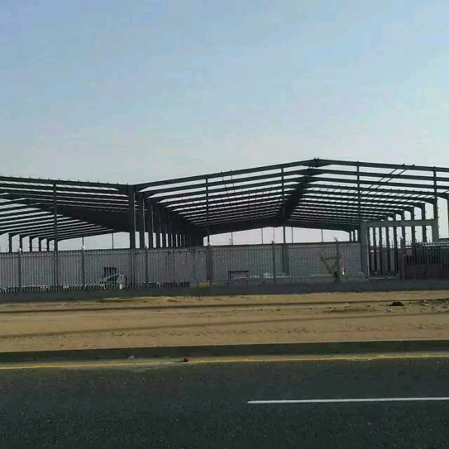 هناجر الحديد