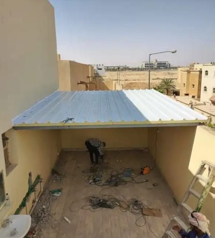 مظلة ساندوتش بانل ليمونية